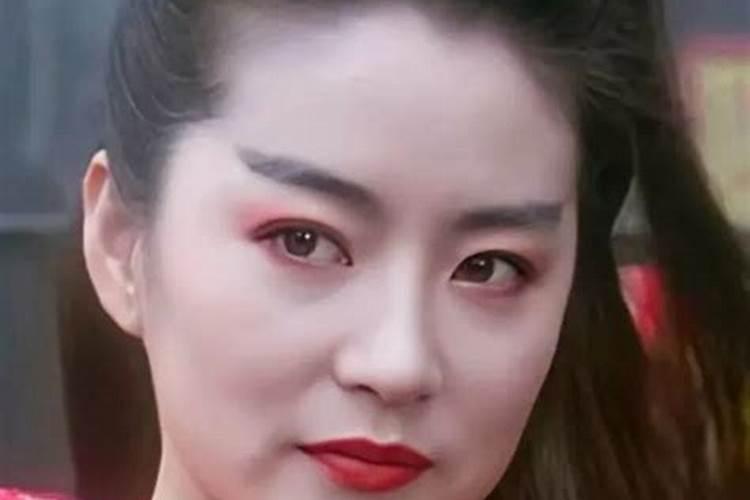 《笑傲江湖》中的东方不败是天蝎座，你相信吗视频