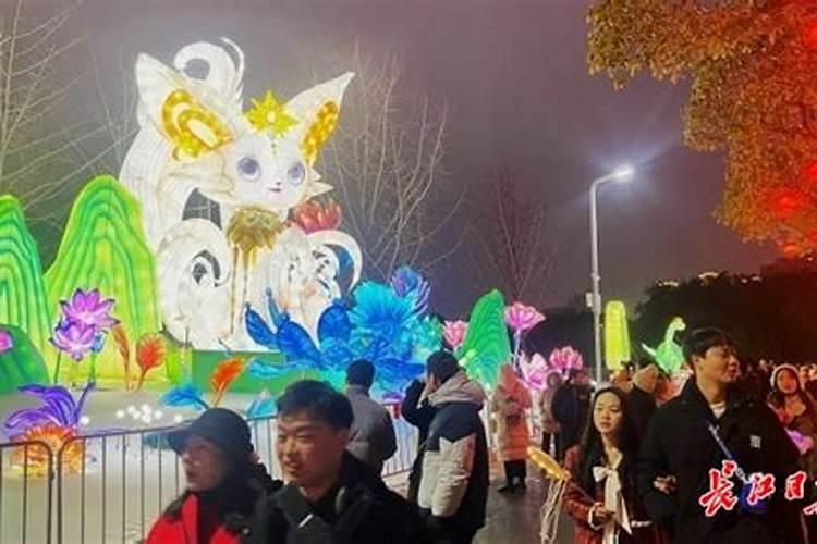 石岛正月十五在哪看灯？