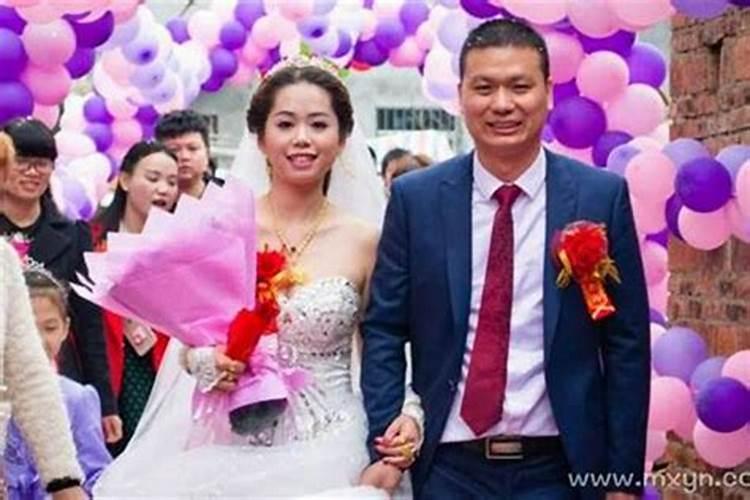 梦见表弟老婆疯了啥意思？