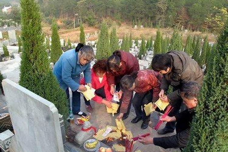 冬至扫墓的风俗