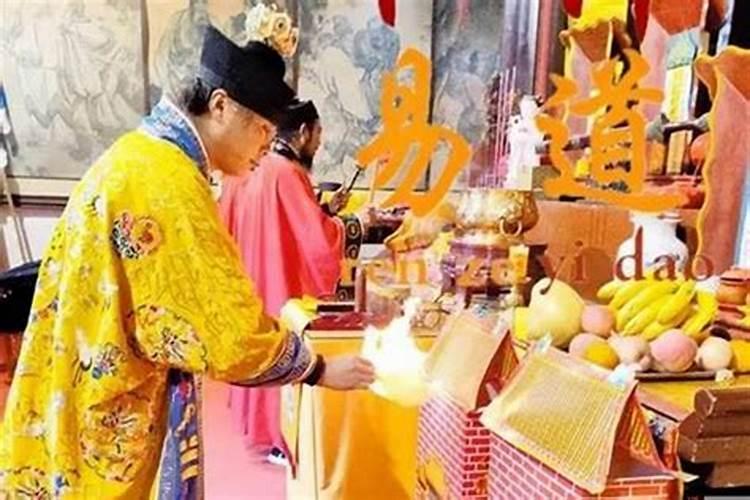 补财库法事为什么要在晚上做？