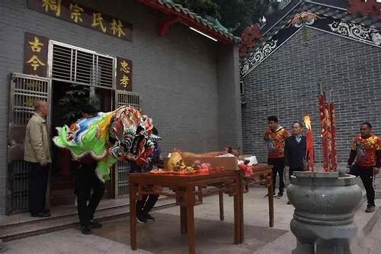 七月十五几点去上坟？