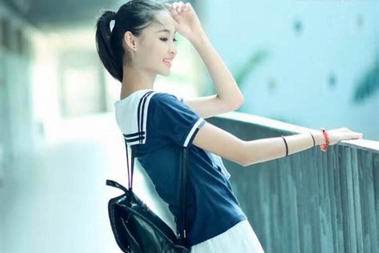梦到男朋友的前女友是什么征兆？