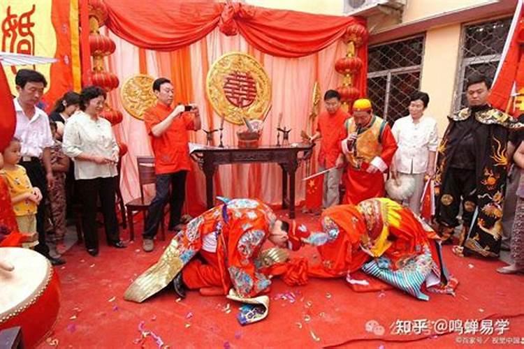 合婚为什么不能晚上说？