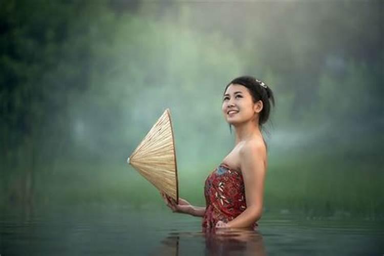 梦见漂亮女婴对我笑好吗？