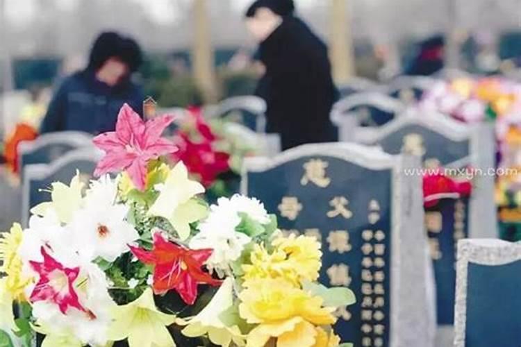 梦见死的长辈意味着什么预兆？