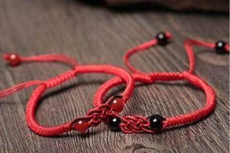 本命年红绳什么时候开始戴？