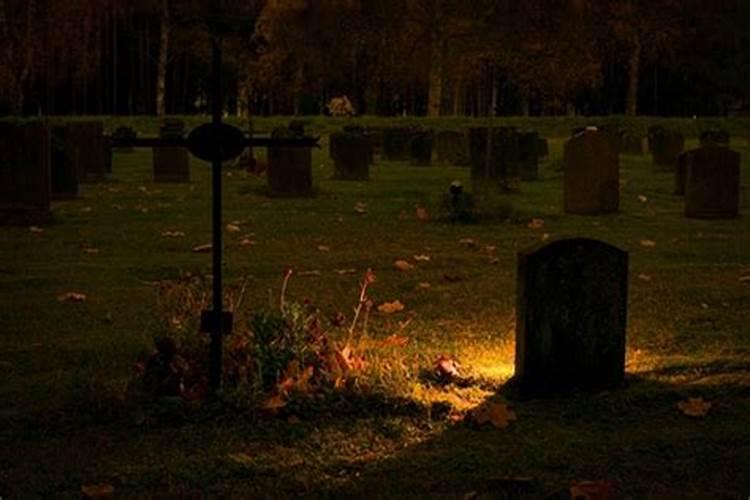 梦见死了很久的死人是什么意思？