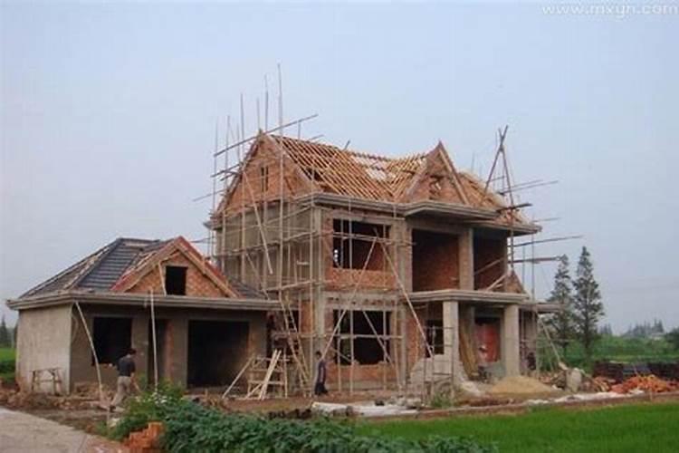 梦见舅舅家盖房子是什么意思啊？