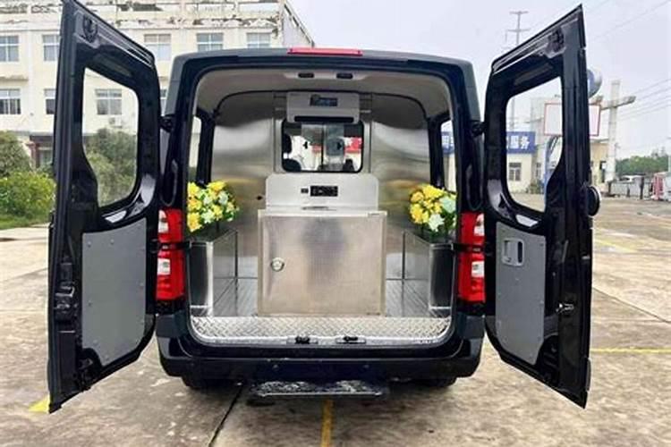 梦见殡仪馆的车接人