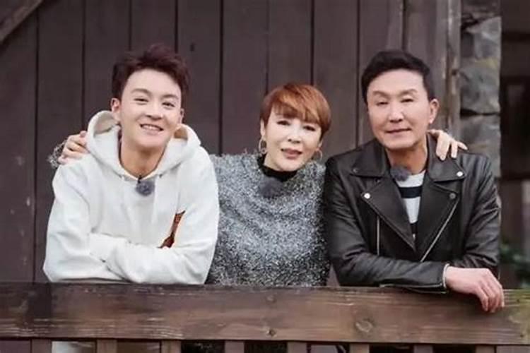 一家三口都是童子命