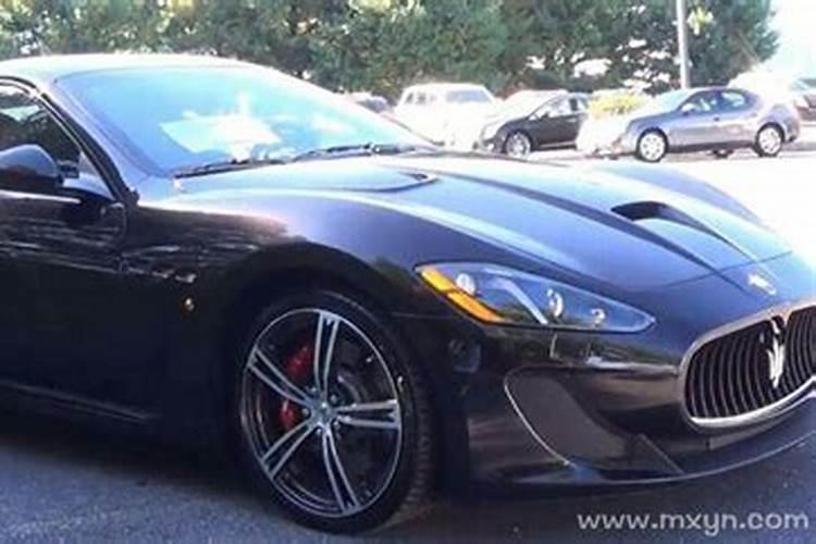 梦到自己开了辆豪车