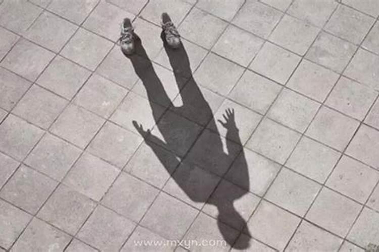 梦见熟人死了预示什么周公解梦？