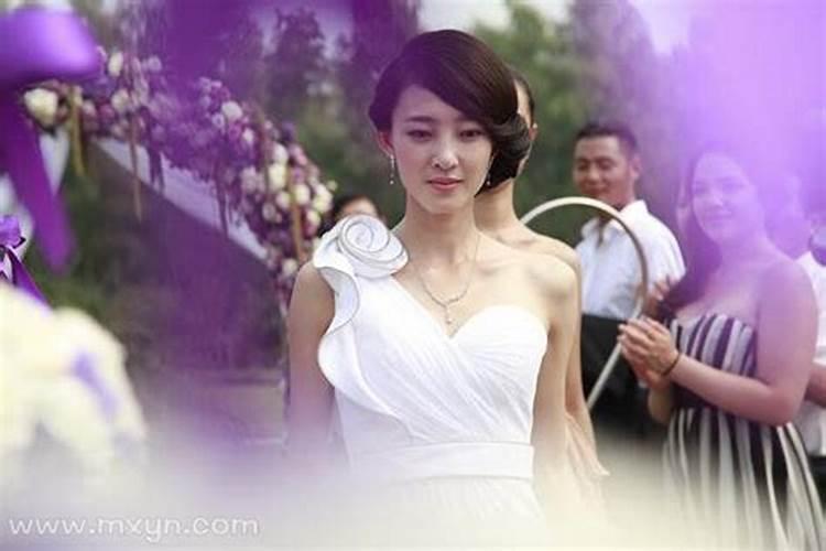 连续梦见和前任复合两天