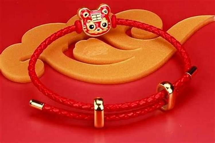 属虎本命年适合戴什么手串？