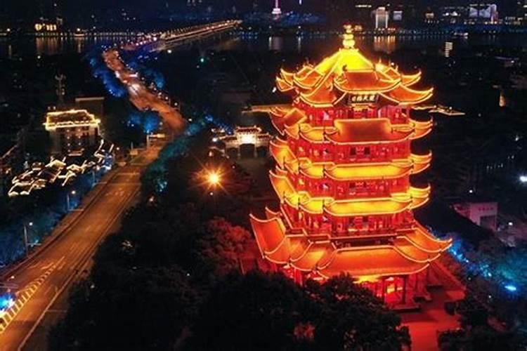 正月初一晚上几点关灯合适？