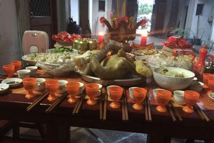 中秋节拜月亮的供品几盘？