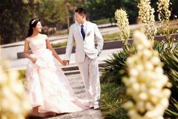 梦到自己和哥哥结婚是什么预兆？