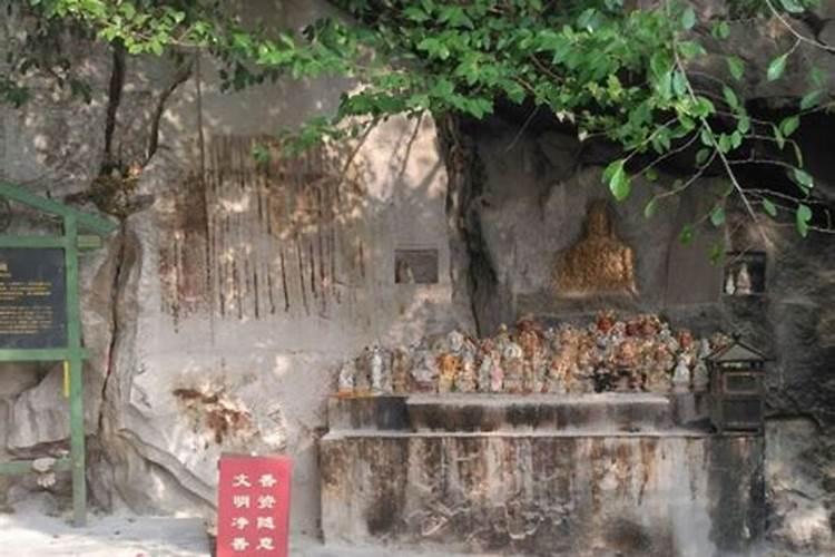 九月初九适合登哪个山？