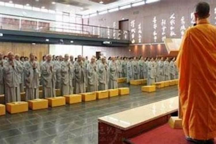 和尚超度亡灵念的啥经？