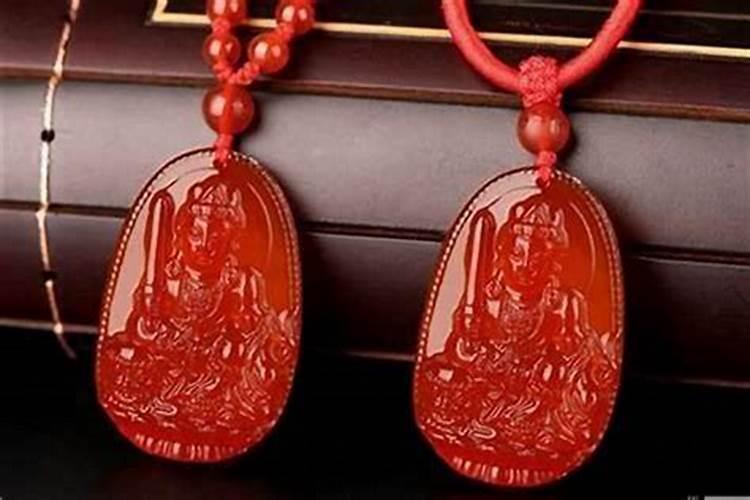 犯小人适合佩戴什么首饰最好？