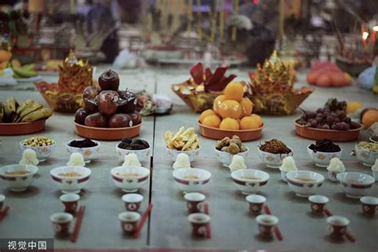 中元节路边拜祭