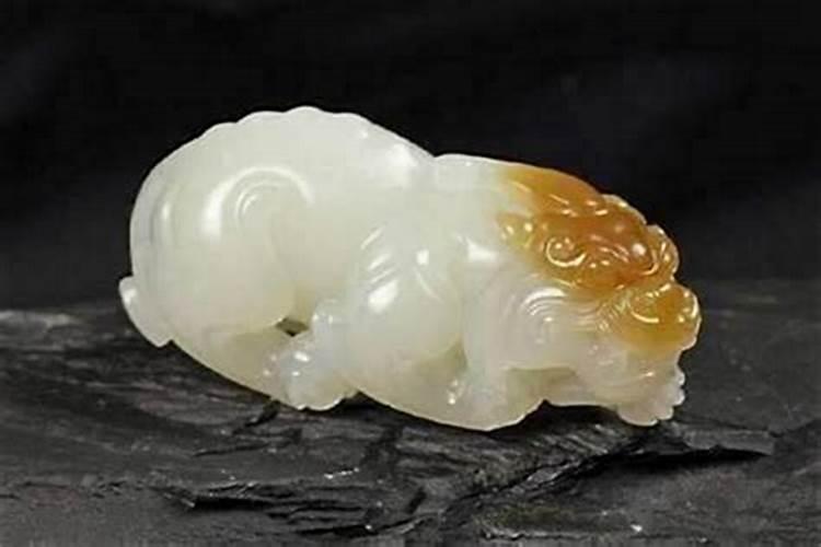 本命年应该佩戴的是什么水晶？