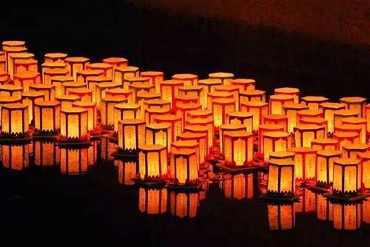 七月十五节的风俗