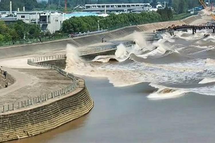 杭州湾八月十五是几点涨潮？