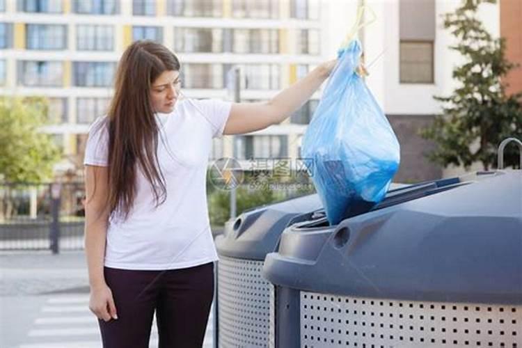 太岁包可以扔垃圾桶吗？