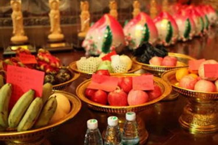 七月十五祭祀带什么祭品？