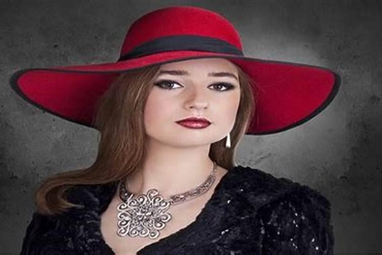 鼠猪腊月二十命好不