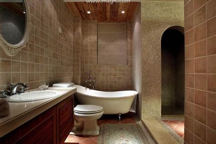 梦见厕所漏水什么预兆女人下体？