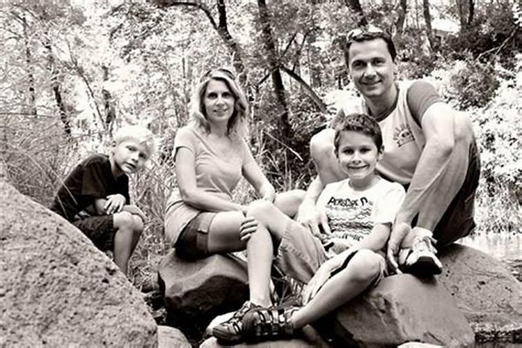 梦到朋友的父母双亡