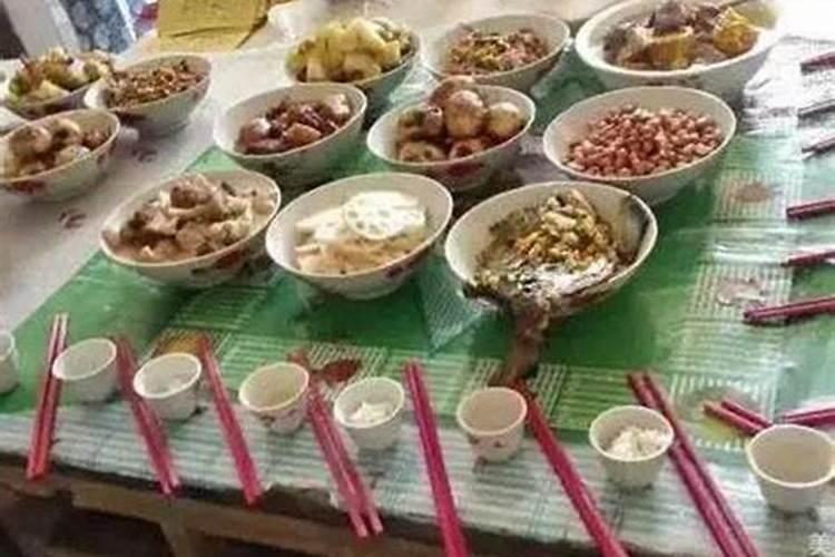 中元节不烧纸在家供碗饺子