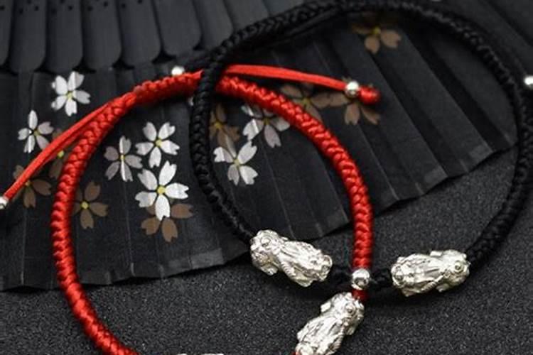 男人本命年戴什么转运？