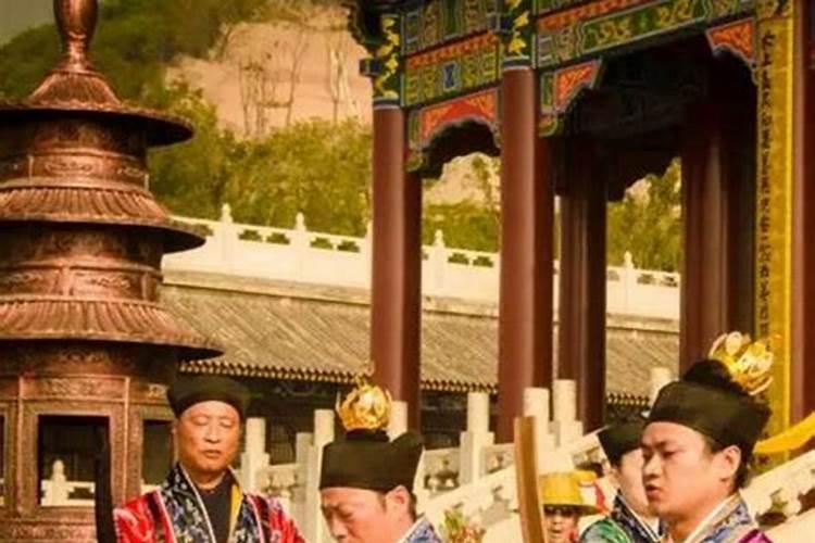 去寺庙如何给亡灵超度？