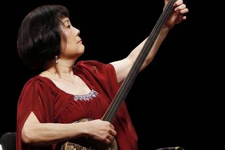 开建做法事弹三弦