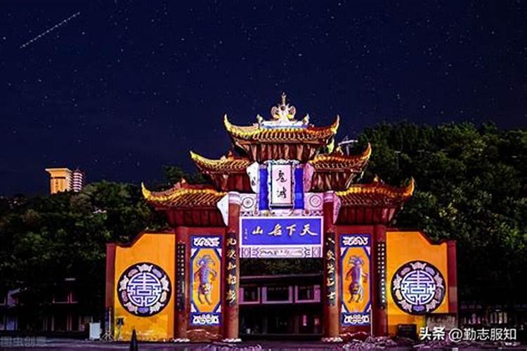 七月十五的来历和传说