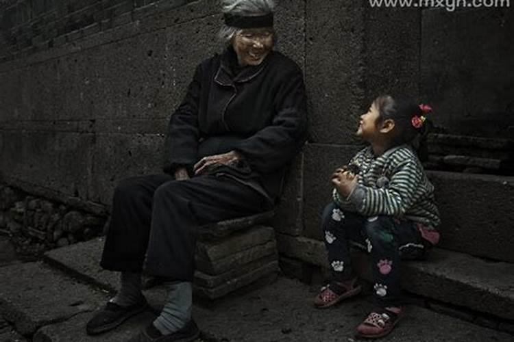 梦见和过世的奶奶说话