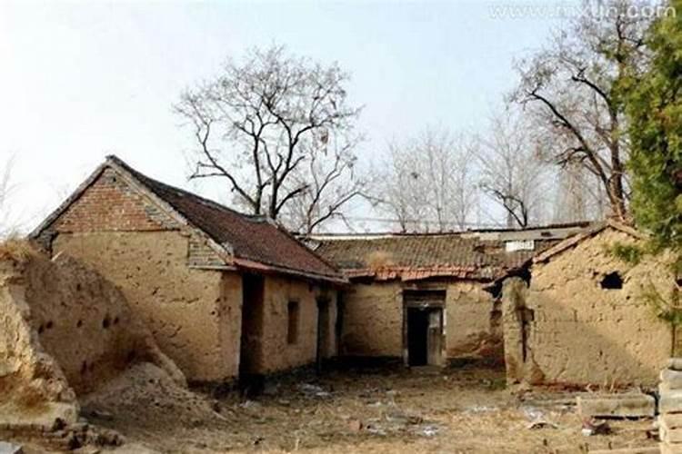 梦到老家旧房子塌了人没事