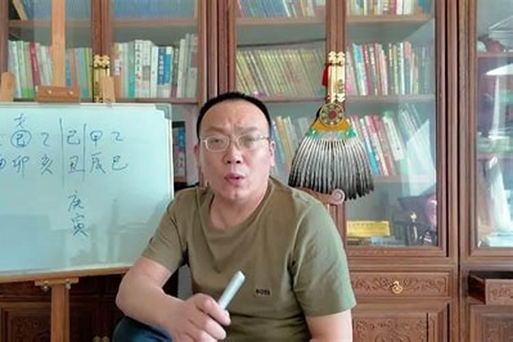 八字带四个七杀的女人