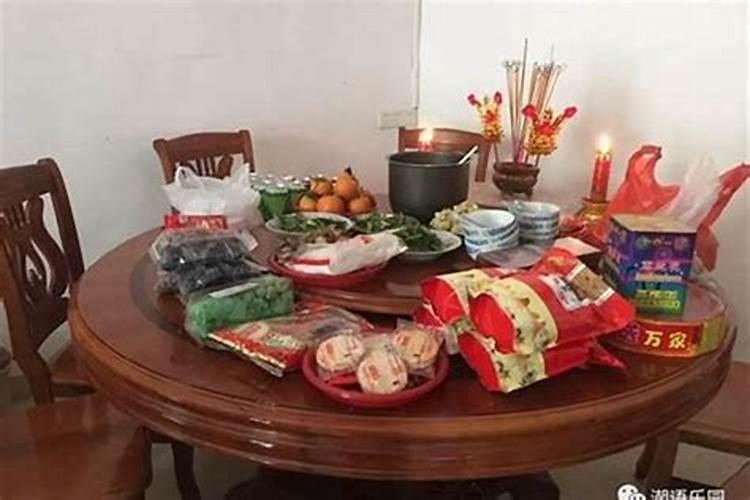 正月初一祭祖用什么香烛？