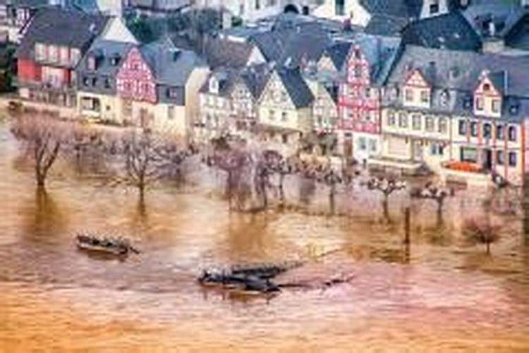 梦见洪水是什么回事周公解梦？