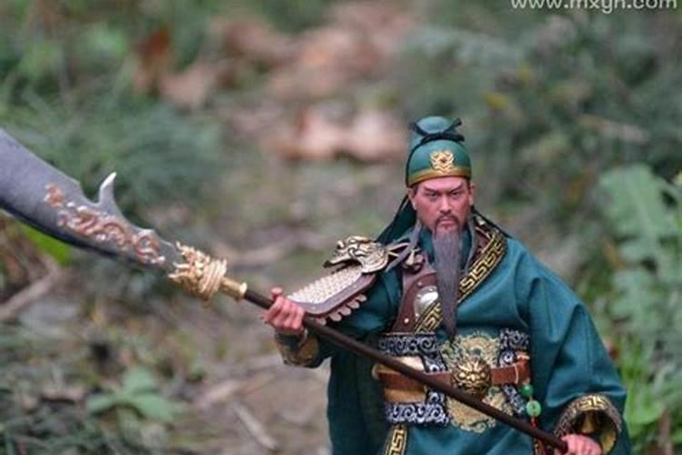 梦见死了的兄弟什么意思啊？