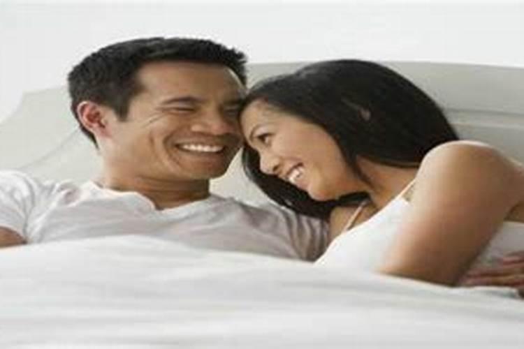 梦见别人和自己暧昧是什么意思？