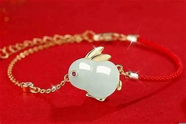 属兔佩戴什么破太岁？