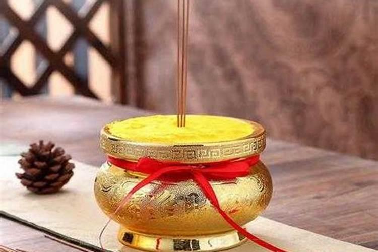 供奉财神要上几根香？