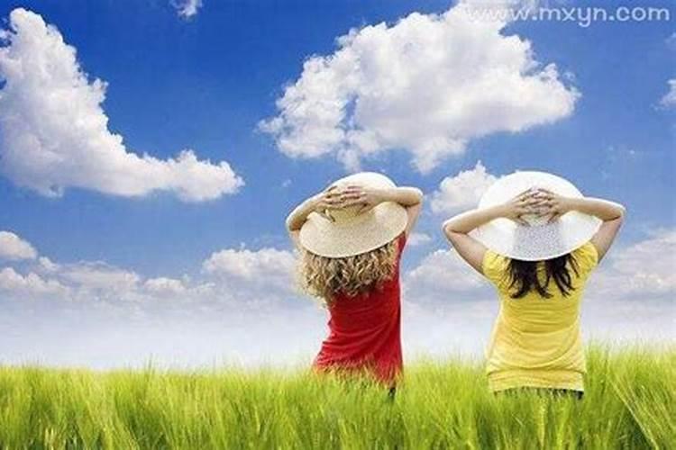 梦见两个女孩子是什么意思啊？