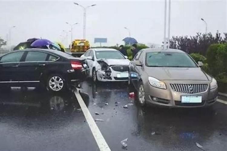 梦见老公出车祸啥意思？